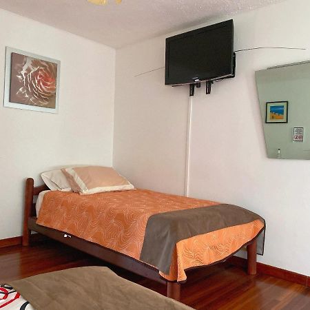 קיטו Bed And Breakfast La Uvilla מראה חיצוני תמונה