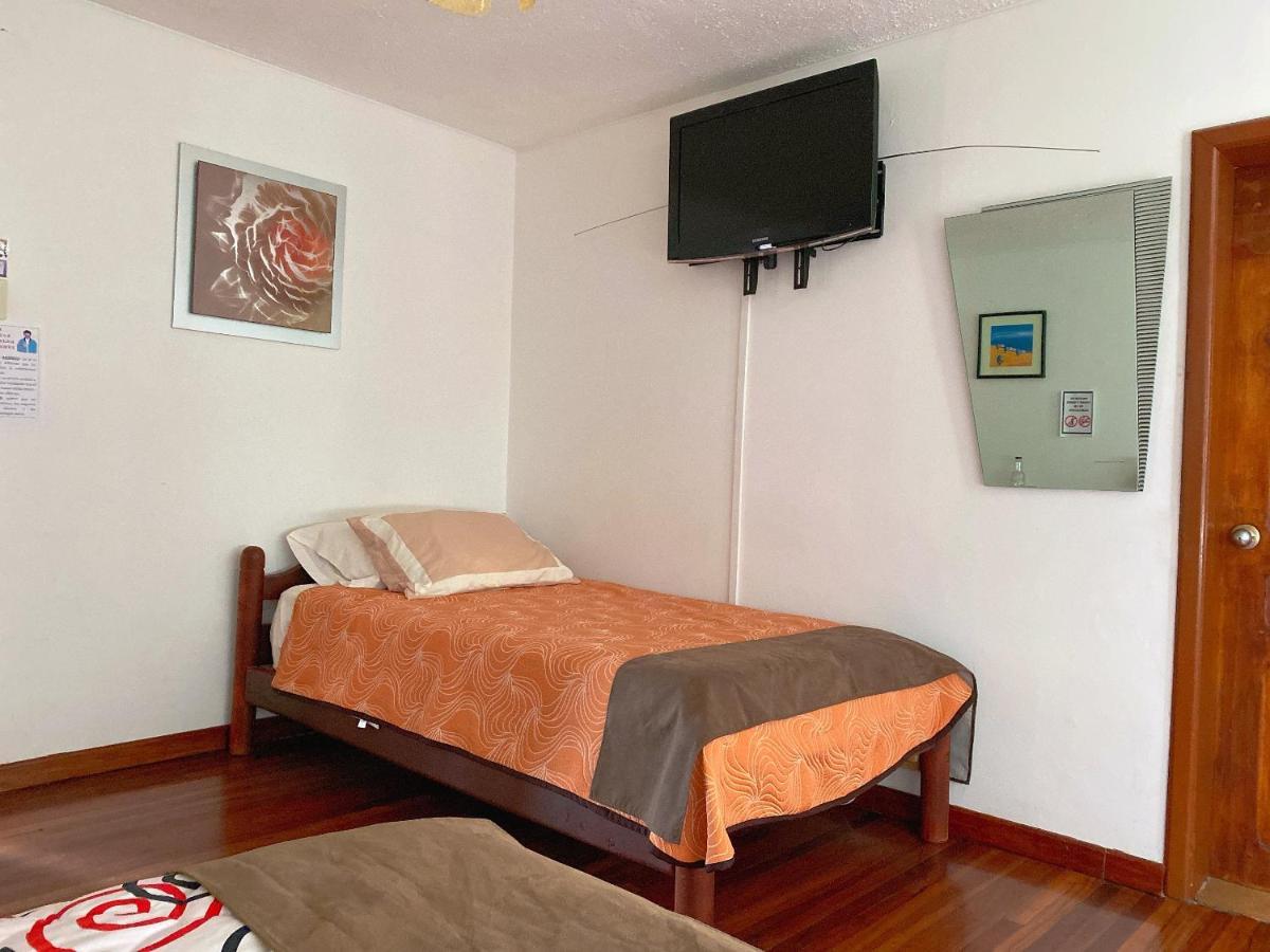 קיטו Bed And Breakfast La Uvilla מראה חיצוני תמונה